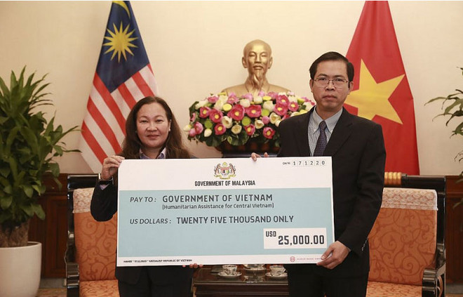 Gobierno malasio respalda a vietnamitas afectados por inundaciones ảnh 1 Gobierno malasio respalda a vietnamitas afectados por inundaciones ảnh 1