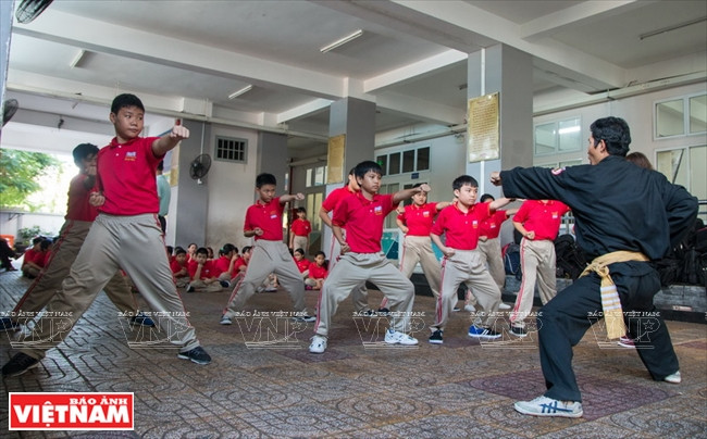 Autodefensa en escuelas con artes marciales vietnamitas tradicionales ảnh 1 Autodefensa en escuelas con artes marciales vietnamitas tradicionales ảnh 1