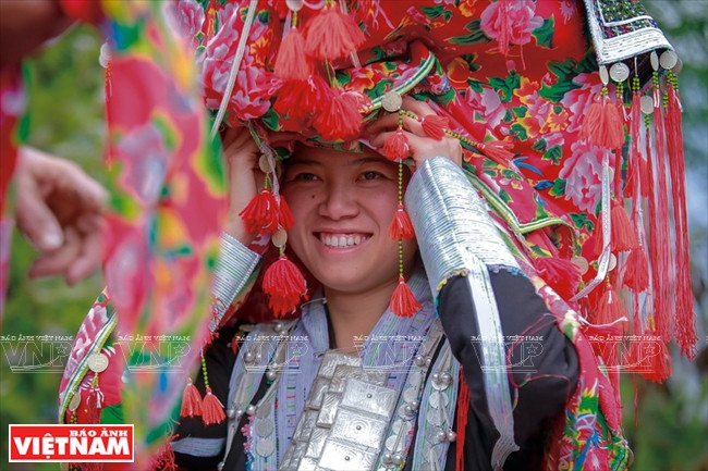 Ceremonia misteriosa de “capsac” de etnia Dao rojo ảnh 1 Ceremonia misteriosa de “capsac” de etnia Dao rojo ảnh 1