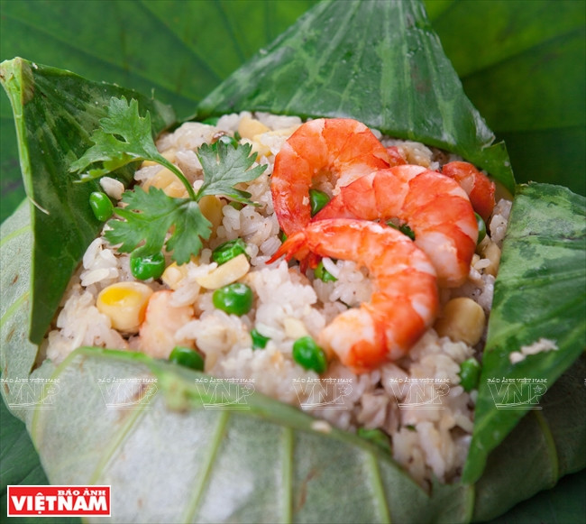 Arroz cocido al vapor con semillas de loto ảnh 1 Arroz cocido al vapor con semillas de loto ảnh 1