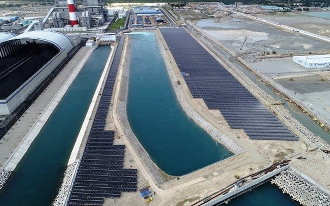 Conectada al sistema nacional planta de energía solar en Binh Thuan ảnh 1 Conectada al sistema nacional planta de energía solar en Binh Thuan ảnh 1