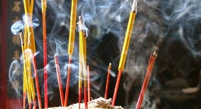El incienso y la vida espiritual del vietnamita ảnh 1 El incienso y la vida espiritual del vietnamita ảnh 1