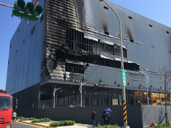 Tres vietnamitas muertos en un incendio de almacén en Taiwán ảnh 1 Tres vietnamitas muertos en un incendio de almacén en Taiwán ảnh 1