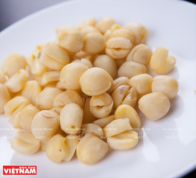 Arroz cocido al vapor con semillas de loto ảnh 2 Arroz cocido al vapor con semillas de loto ảnh 2