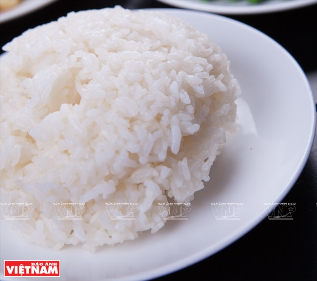 Arroz cocido al vapor con semillas de loto ảnh 3 Arroz cocido al vapor con semillas de loto ảnh 3