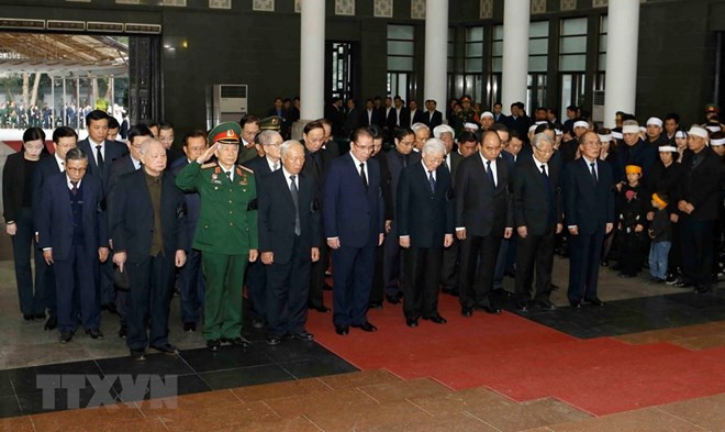 Efectúan acto fúnebre en memoria del ex miembro del Buró Político del PCV ảnh 1 Efectúan acto fúnebre en memoria del ex miembro del Buró Político del PCV ảnh 1