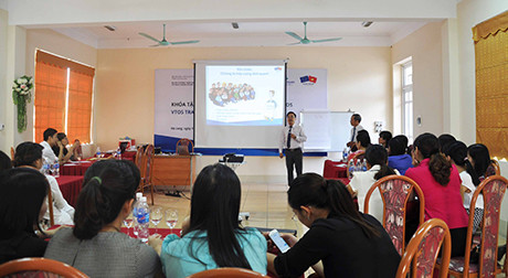 AEC brinda oportunidades y desafíos para trabajadores del turismo de Vietnam ảnh 3 AEC brinda oportunidades y desafíos para trabajadores del turismo de Vietnam ảnh 3