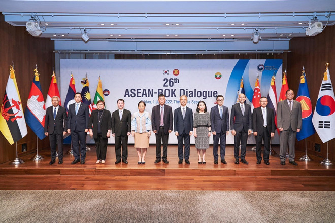 ASEAN y Corea del Sur efectúan diálogo sobre su cooperación y temas de interés mutuo ảnh 1