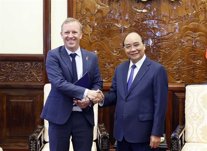 Presidente de Vietnam recibe a embajadores de Reino Unido y Bélgica ảnh 1 Presidente de Vietnam recibe a embajadores de Reino Unido y Bélgica ảnh 1