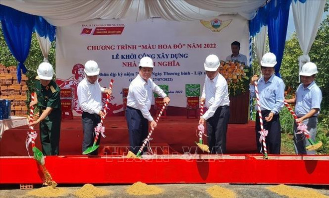 Efectúan diversas actividades por aniversario 75 del Día de Inválidos de Guerra y Mártires ảnh 1 Efectúan diversas actividades por aniversario 75 del Día de Inválidos de Guerra y Mártires ảnh 1