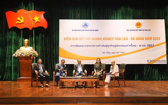 Foro de Da Nang impulsa vínculo comercial con empresas en Tailandia ảnh 1