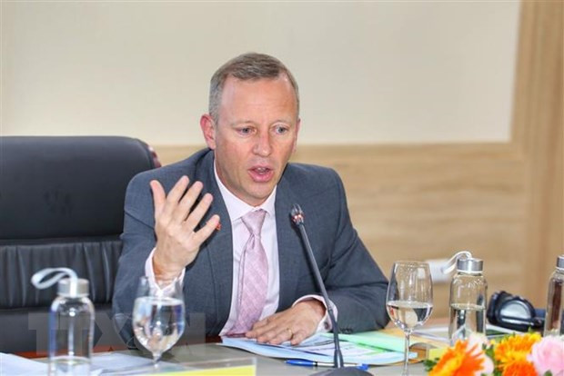 Otorgan distinción vietnamita al embajador británico ảnh 1 Otorgan distinción vietnamita al embajador británico ảnh 1
