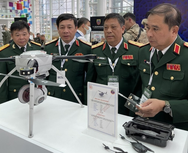 Vietnam asiste a Exposición de Seguridad y Defensa SEDEC-2022 ảnh 1 Vietnam asiste a Exposición de Seguridad y Defensa SEDEC-2022 ảnh 1