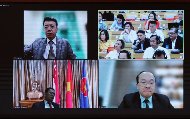 Exhorta provincia survietnamita de Binh Phuoc inversión de Singapur en varios campos ảnh 1 Exhorta provincia survietnamita de Binh Phuoc inversión de Singapur en varios campos ảnh 1