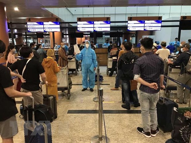 Retornan más de 390 ciudadanos vietnamitas desde de Myanmar ảnh 1 Retornan más de 390 ciudadanos vietnamitas desde de Myanmar ảnh 1