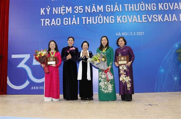 Premio Kovalevskaia resalta contribuciones de científicas vietnamitas ảnh 1 Premio Kovalevskaia resalta contribuciones de científicas vietnamitas ảnh 1