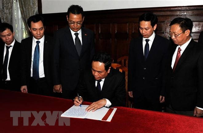 Vietnamitas y amigos internacionales en ultramar destacan personalidad del presidente Tran Dai Quang ảnh 1 Vietnamitas y amigos internacionales en ultramar destacan personalidad del presidente Tran Dai Quang ảnh 1