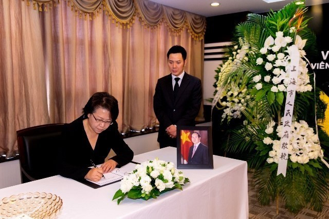 Continúan actividades de homenaje al presidente Tran Dai Quang en el exterior ảnh 1 Continúan actividades de homenaje al presidente Tran Dai Quang en el exterior ảnh 1