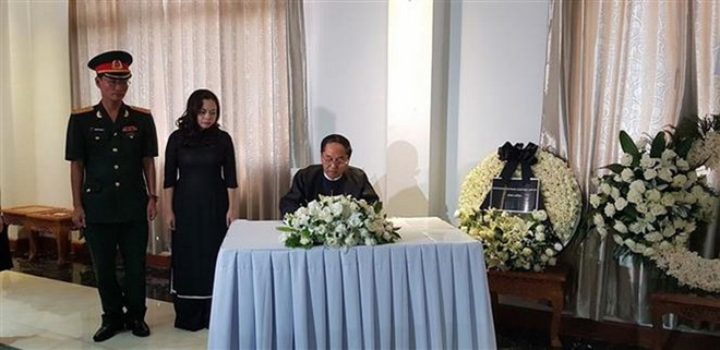 Embajadas de Vietnam en Myanmar y México rinden homenaje póstumo al presidente Tran Dai Quang ảnh 1 Embajadas de Vietnam en Myanmar y México rinden homenaje póstumo al presidente Tran Dai Quang ảnh 1