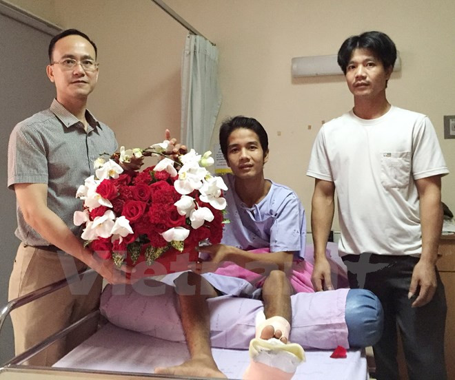 Repatrían a ciudadano vietnamita herido en ataque en Bangkok ảnh 1 Repatrían a ciudadano vietnamita herido en ataque en Bangkok ảnh 1