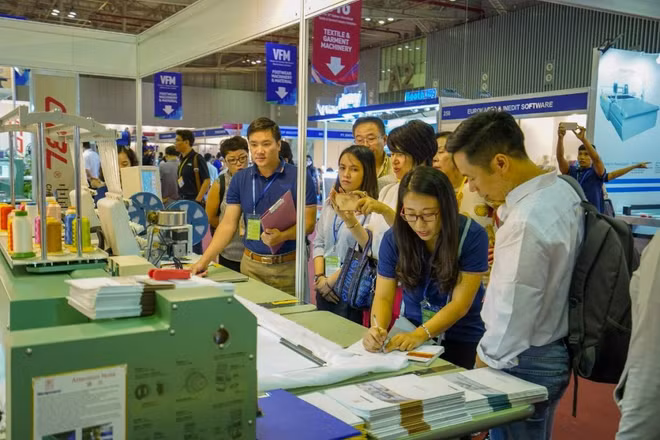 Inauguran en Vietnam exposición internacional de confecciones textiles ảnh 1 Inauguran en Vietnam exposición internacional de confecciones textiles ảnh 1