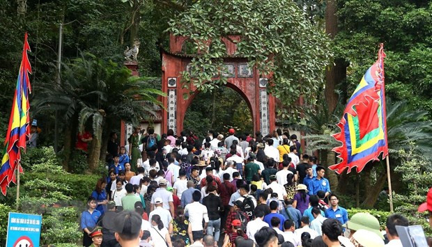 Recibió Phu Tho a siete millones de visitantes durante festival en honor a los reyes Hung ảnh 1 Recibió Phu Tho a siete millones de visitantes durante festival en honor a los reyes Hung ảnh 1
