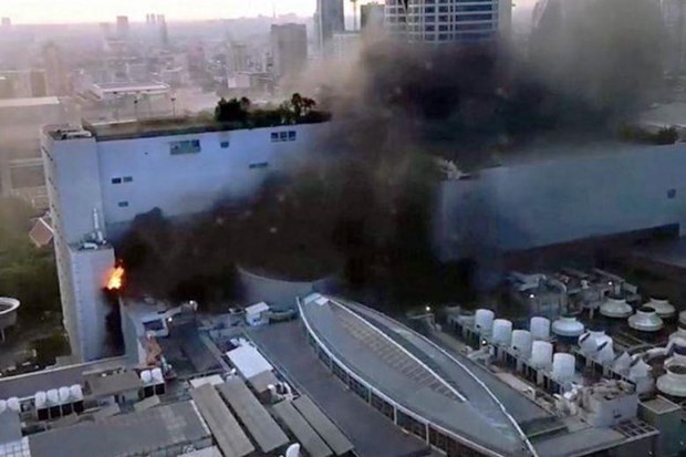 Incendio en centro comercial de Tailandia causa al menos dos muertes y heridas a 14 personas ảnh 1 Incendio en centro comercial de Tailandia causa al menos dos muertes y heridas a 14 personas ảnh 1