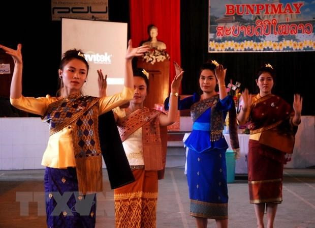 Vietnam congratula a Laos y Camboya en ocasión del Nuevo Año ảnh 1 Vietnam congratula a Laos y Camboya en ocasión del Nuevo Año ảnh 1