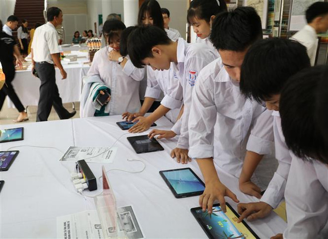 Aplican tecnología de realidad virtual en divulgación de información sobre soberanía marítima de Vietnam ảnh 1