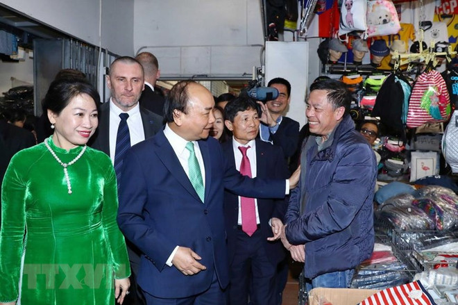 Reconocen contribución de vietnamitas residentes en la República Checa a su tierra natal ảnh 1 Reconocen contribución de vietnamitas residentes en la República Checa a su tierra natal ảnh 1
