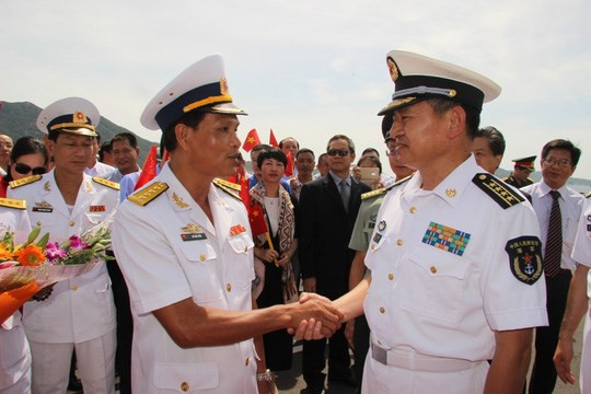 Khanh Hoa recibe buques de fuerzas navales de China ảnh 1 Khanh Hoa recibe buques de fuerzas navales de China ảnh 1