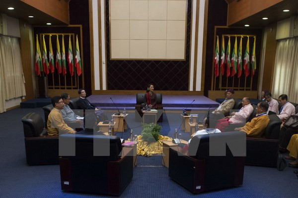 Myanmar: grupos armados seguirán en negociación para un alto al fuego ảnh 1 Myanmar: grupos armados seguirán en negociación para un alto al fuego ảnh 1