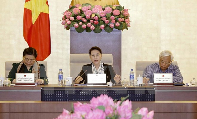 Proyectos legales centran sesión de trabajo del Comité del Parlamento vietnamita ảnh 1 Proyectos legales centran sesión de trabajo del Comité del Parlamento vietnamita ảnh 1