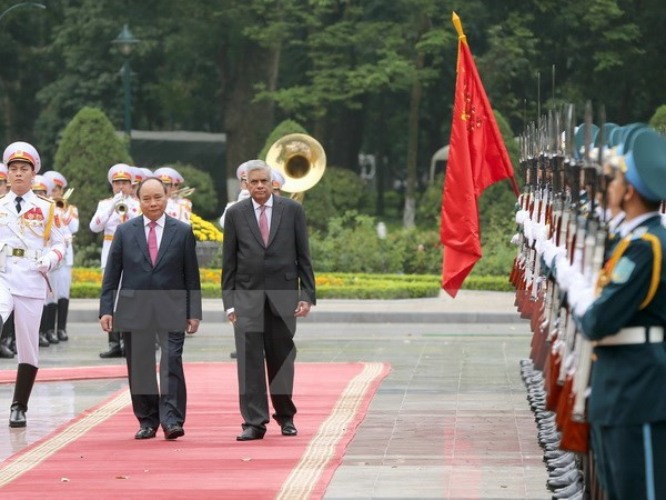 Premier de Sri Lanka concluye visita a Vietnam ảnh 1