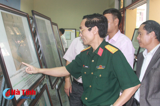 Exhiben muestras de soberanía marítima de Vietnam en Ha Tinh ảnh 1 Exhiben muestras de soberanía marítima de Vietnam en Ha Tinh ảnh 1