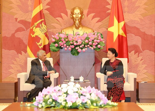 Líderes vietnamitas reciben a primer ministro de Sri Lanka ảnh 3 Líderes vietnamitas reciben a primer ministro de Sri Lanka ảnh 3