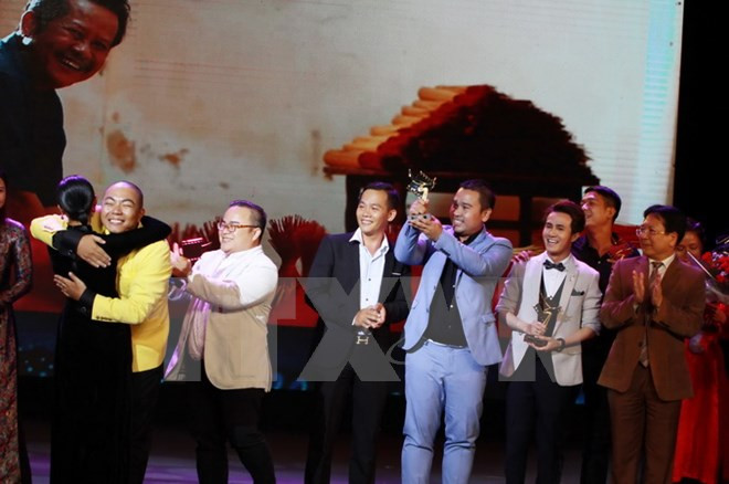 “Sai Gon, te amo” se alza con premio “Cometa de oro 2016” de cine vietnamita ảnh 1 “Sai Gon, te amo” se alza con premio “Cometa de oro 2016” de cine vietnamita ảnh 1
