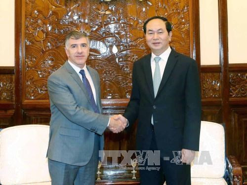 Presidente vietnamita recibe a salientes embajadores de Argentina y Myanmar ảnh 1 Presidente vietnamita recibe a salientes embajadores de Argentina y Myanmar ảnh 1