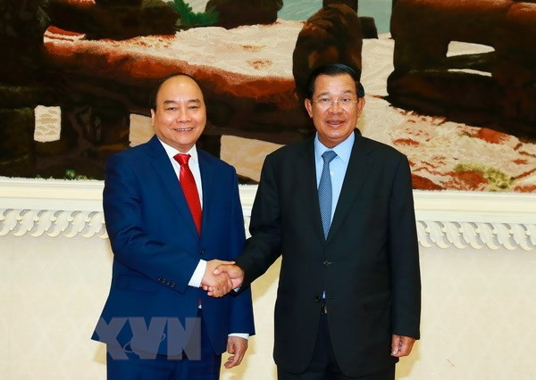 Primer ministro de Camboya resalta relaciones con Vietnam ảnh 1
