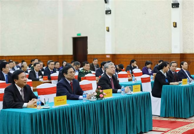 Concluye curso de capacitación para miembros del Comité Central del PCV ảnh 1