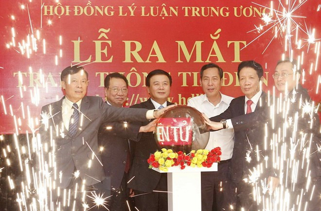 Consejo Teórico del Comité Central de Partido Comunista de Vietnam lanzó su sitio web ảnh 1 Consejo Teórico del Comité Central de Partido Comunista de Vietnam lanzó su sitio web ảnh 1