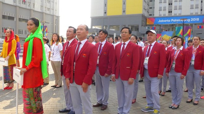 Vietnam celebra acto de izamiento de bandera en Juegos Asiáticos en Indonesia ảnh 1