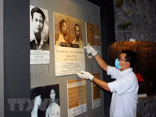 Honran aportes de expresidente vietnamita Ton Duc Thang a movimiento obrero nacional ảnh 1