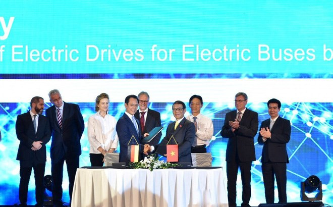 Vietnam fabrica autobuses eléctricos hacia un futuro verde ảnh 1 Vietnam fabrica autobuses eléctricos hacia un futuro verde ảnh 1