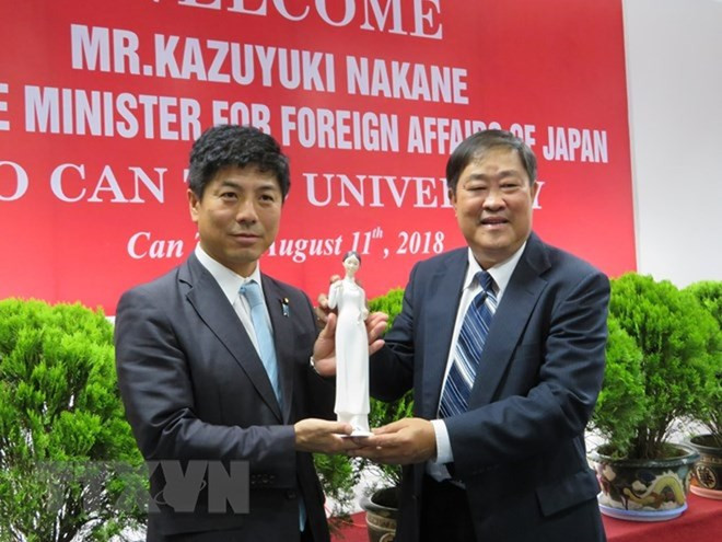 Japón reconfirma compromiso de respaldo a universidad vietnamita ảnh 1 Japón reconfirma compromiso de respaldo a universidad vietnamita ảnh 1