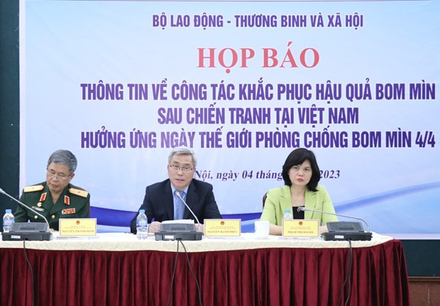 Desactivar bombas y minas, una tarea en curso en Vietnam para garantizar bienestar ảnh 1 Desactivar bombas y minas, una tarea en curso en Vietnam para garantizar bienestar ảnh 1