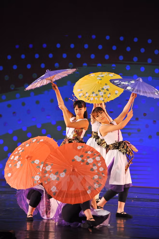 Festival Internacional de Danza 2017 en Vietnam ảnh 4