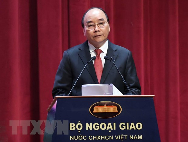 Premier vietnamita insta a impulsar atracción de recursos externos para desarrollo sostenible ảnh 1