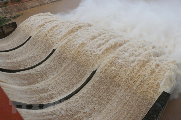 Vietnam atento a liberación de agua de planta hidroeléctrica de China ảnh 1 Vietnam atento a liberación de agua de planta hidroeléctrica de China ảnh 1