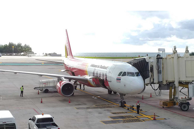 Thai Vietjet: primera aerolínea en regresar al recién reabierto aeropuerto de Phuket ảnh 1 Thai Vietjet: primera aerolínea en regresar al recién reabierto aeropuerto de Phuket ảnh 1